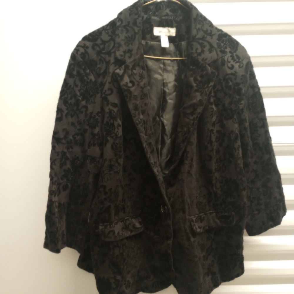 2X Dressbarn Black Floral Velvet Like Blazer